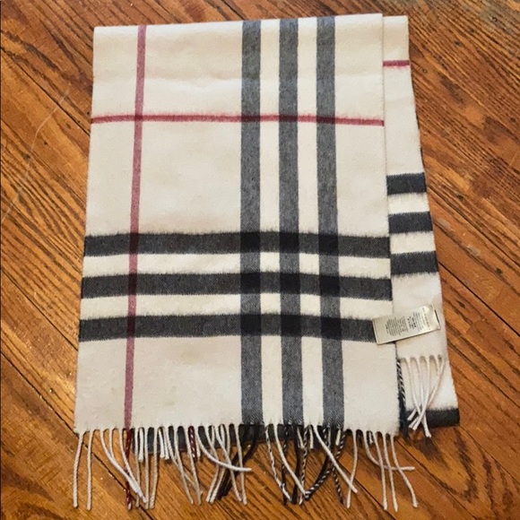 Burberry Accessories - Burberry cashmere 100% authentic scarf